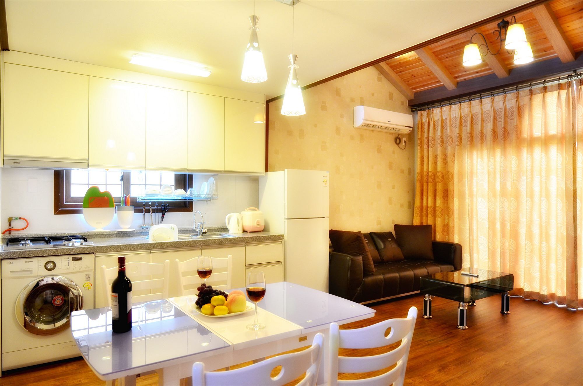 Jeju Time-Travel Pension Exterior photo